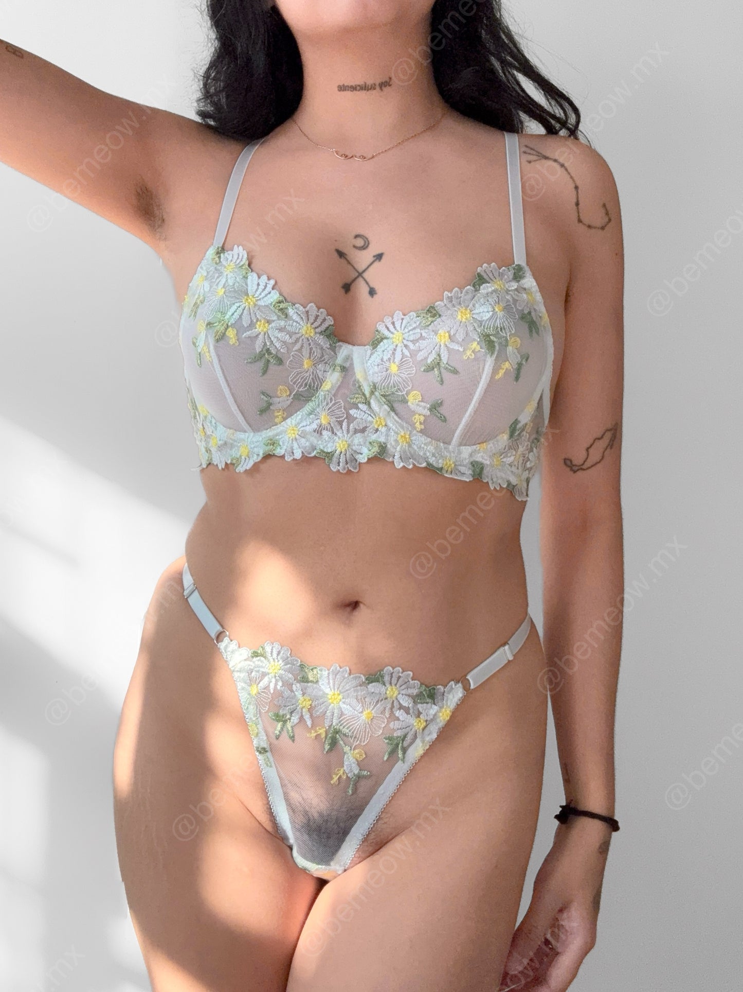 Conjunto Floral Margaritas