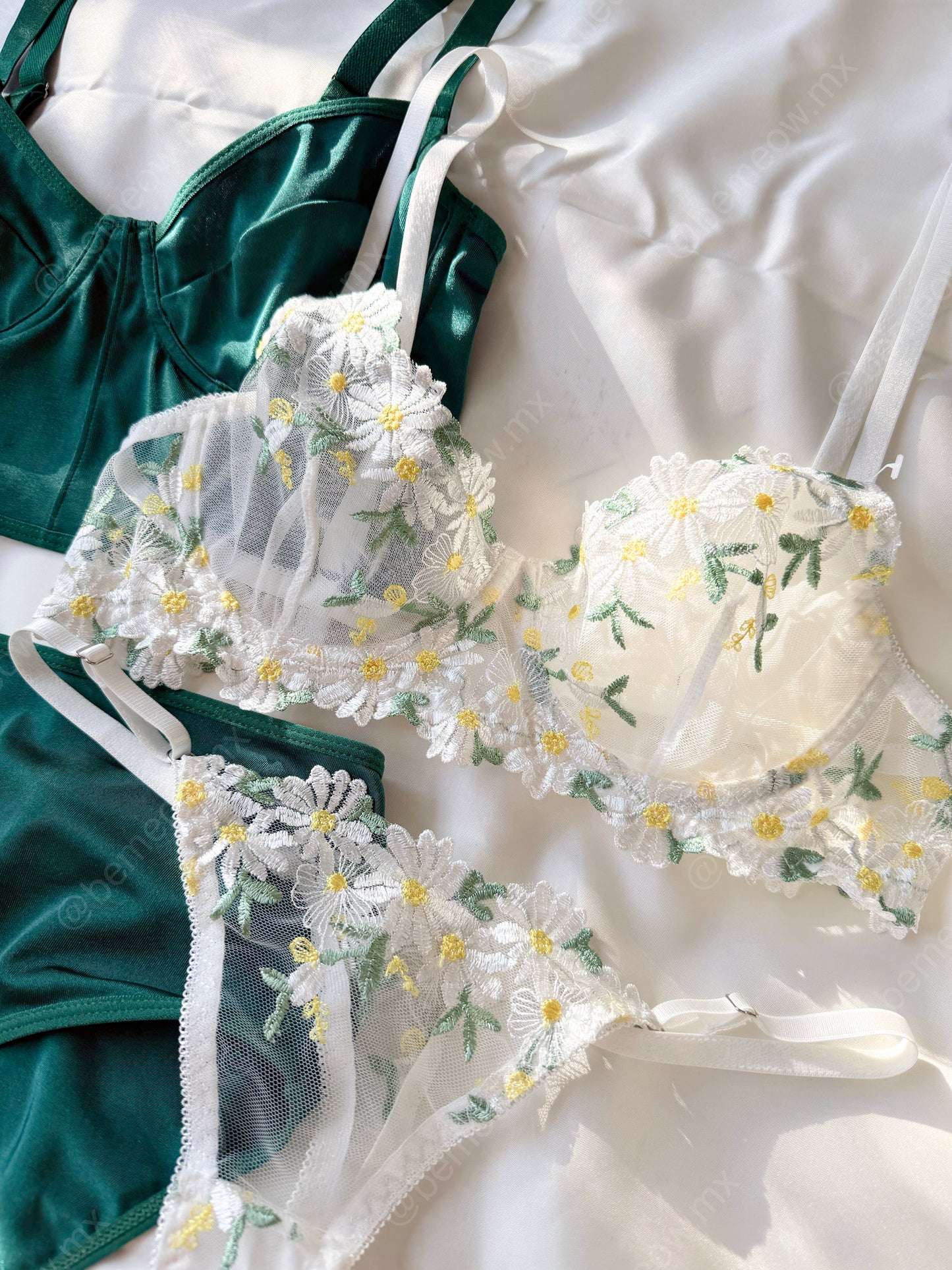 Conjunto Floral Margaritas