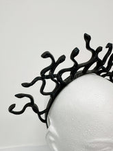 Cargar imagen en el visor de la galería, Disfraz Medusa Diadema
