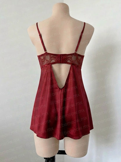 Vestido Babydoll Burdeos Satin