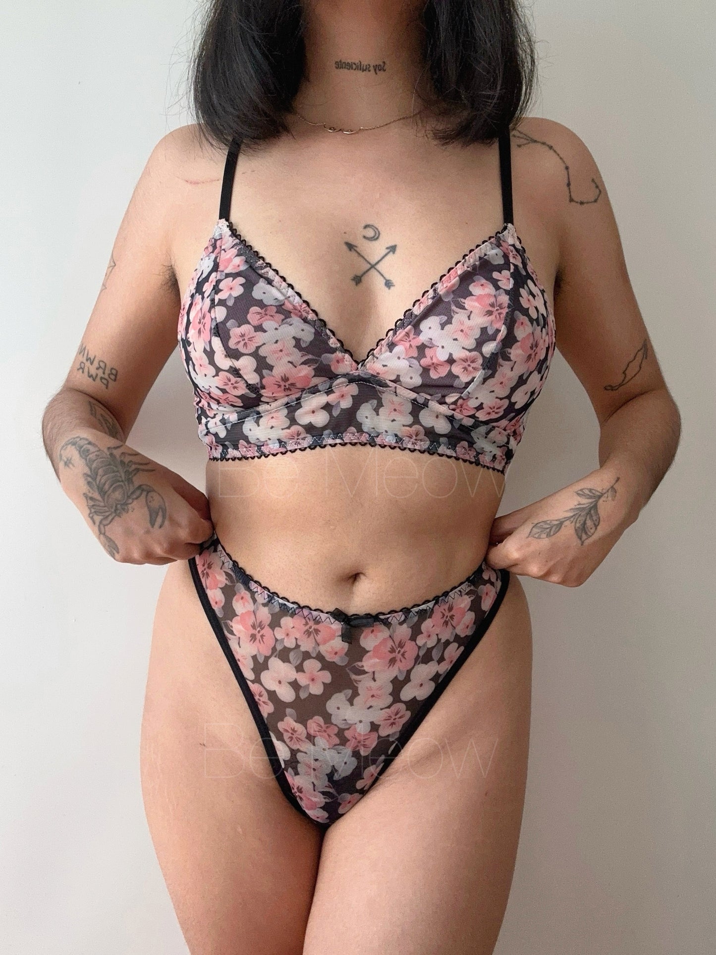 CONJUNTO BASICO FLORAL - Be Meow - Conjuntos