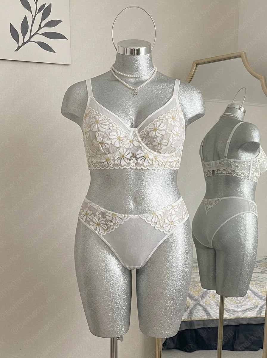 Conjunto Manzanilla Encaje PLUS