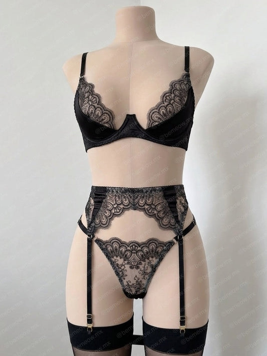Conjunto Odesa Liguero y Medias