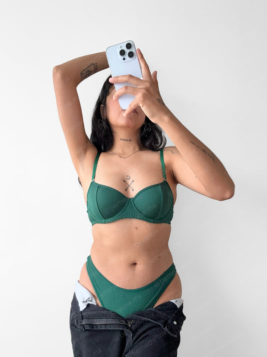 Conjunto Verde Balconette Basico
