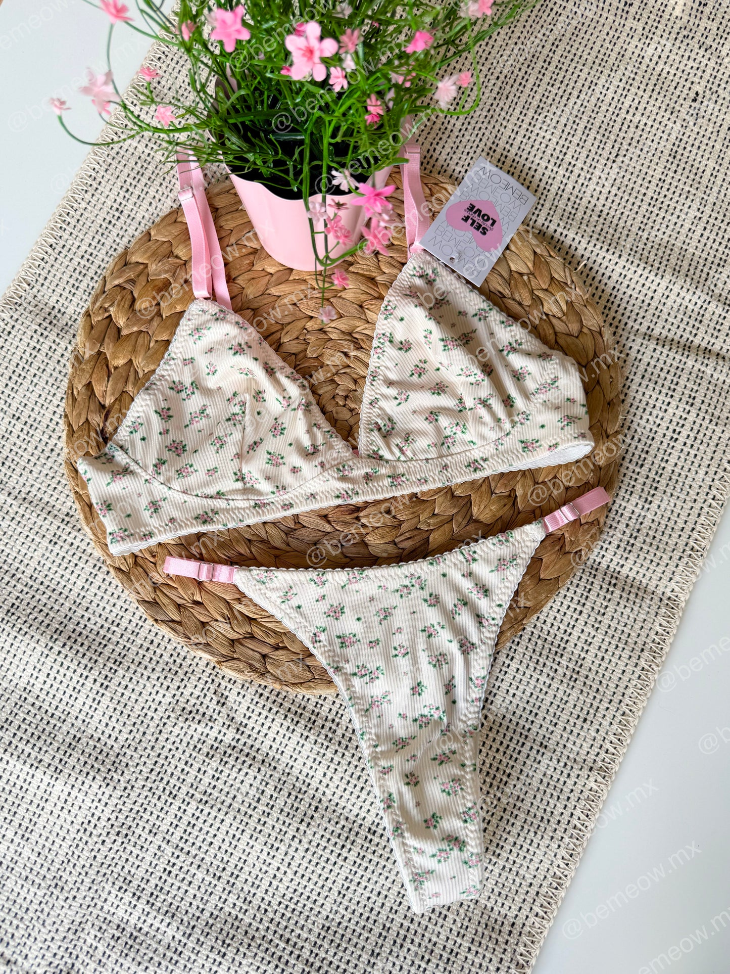 Conjunto Bralette Mantequilla Floral