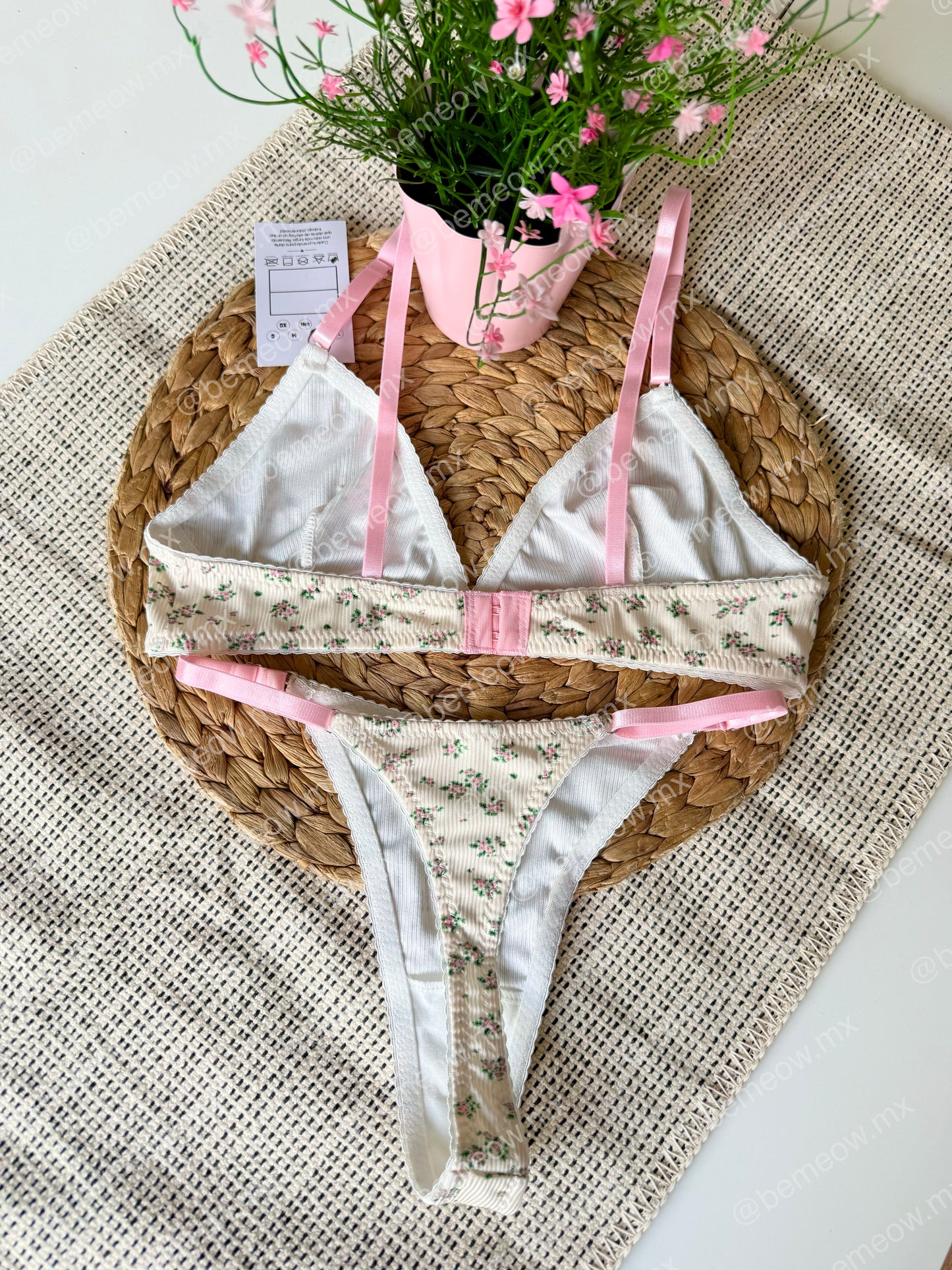 Conjunto Bralette Mantequilla Floral