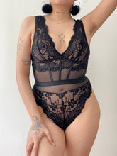 Cargar imagen en el visor de la galería, Body Charlotte Encaje
